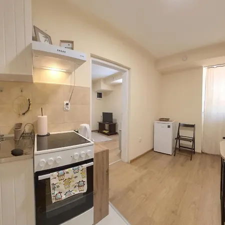 Center Point Apartment